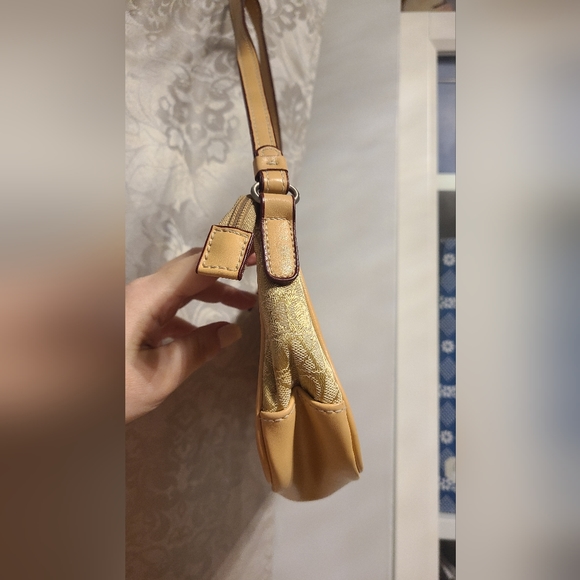 Y2K bagguette bag xoxo curved - Picture 4 of 9